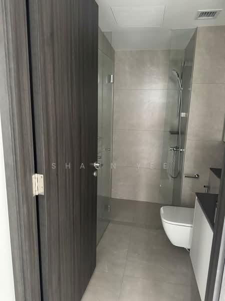 Sky Eden @ Bedok, 1 Bedok Central, 3 Bedrooms, 893 sqft, Condominium For Sale, by Shawn Yee, 500132754 - Bathroom - PropertyGuru.com.sg