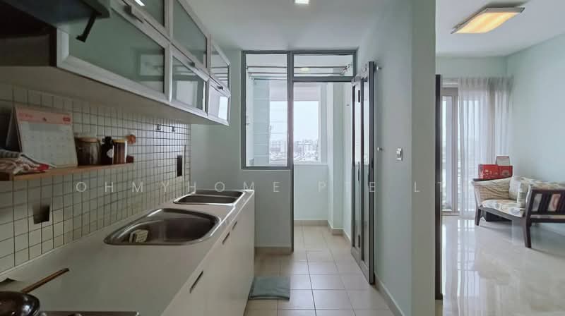 The Trumps, 1 Jalan Kembangan, 1 Bedroom, 646 sqft, Condominium For Sale, by OHMYHOME PTE LTD, 500132758 - Kitchen - PropertyGuru.com.sg