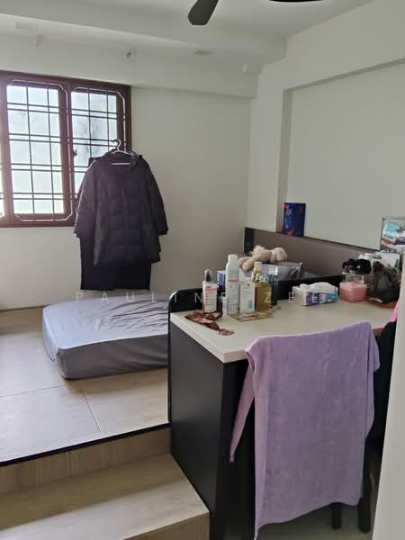 269 Bukit Batok East Avenue 4, 269 Bukit Batok East Avenue 4, 3 Bedrooms, 904 sqft, HDB Flat For Sale, by Pauline Zee, 500132759 - Bedroom - PropertyGuru.com.sg