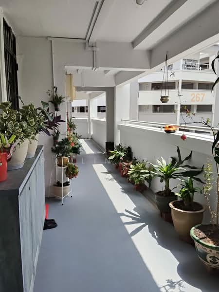 269 Bukit Batok East Avenue 4, 269 Bukit Batok East Avenue 4, 3 Bedrooms, 904 sqft, HDB Flat For Sale, by Pauline Zee, 500132759 - Balcony - PropertyGuru.com.sg