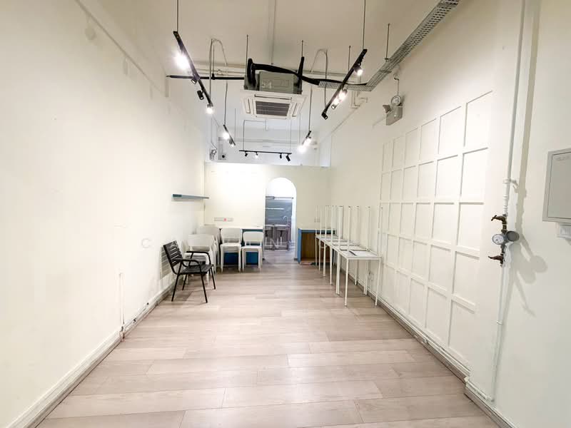 D’Arena Shop (511 Upper Jurong Road), 511 Upper Jurong Road, 422 sqft, Food & Beverage For Rent, by Calvin Choh, 500132775 - Interior - CommercialGuru.com.sg