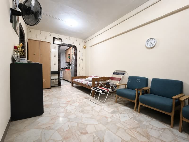 221 Jurong East Street 21, 221 Jurong East Street 21, 2 Bedrooms, 721 sqft, HDB Flat For Sale, by Sheila Chung, 500132776 - Living Room - PropertyGuru.com.sg