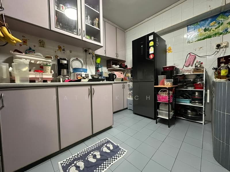 160 Hougang Street 11, 160 Hougang Street 11, 3 Bedrooms, 1,076 sqft, HDB Flat For Sale, by Patrick Chee, 500132777 - Kitchen - PropertyGuru.com.sg