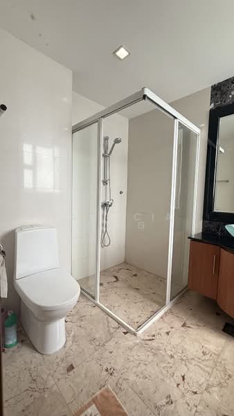 Emery Point, 18 Ipoh Lane, 3 Bedrooms, 1,302 sqft, Apartment For Sale, by Patricia Wong, 500132780 - Bathroom - PropertyGuru.com.sg