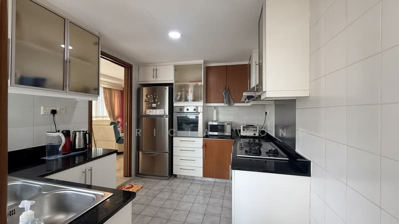 Emery Point, 18 Ipoh Lane, 3 Bedrooms, 1,302 sqft, Apartment For Sale, by Patricia Wong, 500132780 - Kitchen - PropertyGuru.com.sg