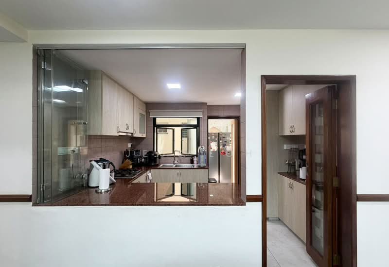 Landridge Condo, 202 Pasir Panjang Road, 3 Bedrooms, 1,647 sqft, Condominium For Sale, by Jess Loh, 500132783 - Kitchen - PropertyGuru.com.sg