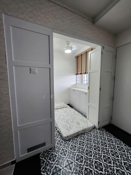460 Tampines Street 42, 460 Tampines Street 42, 3 Bedrooms, 1,076 sqft, HDB Flat For Rent, by JR Foo, 500132815 - Helper’s room - PropertyGuru.com.sg