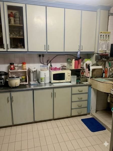 673 Hougang Avenue 8, 673 Hougang Avenue 8, 3 Bedrooms, 904 sqft, HDB Flat For Sale, by Liana Chin, 500132817 - Kitchen - PropertyGuru.com.sg
