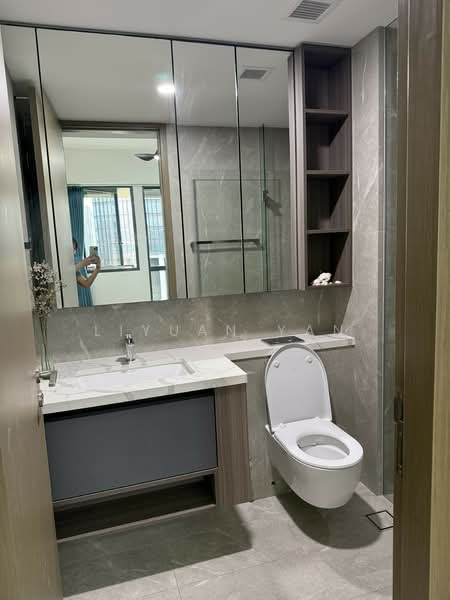 One-North Eden, 10 Slim Barracks Rise, 2 Bedrooms, 764 sqft, Condominium For Rent, by Liyuan Yan, 500132825 - Bathroom - PropertyGuru.com.sg