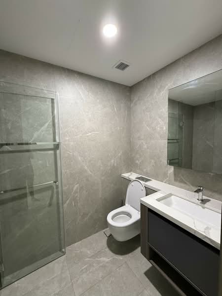 One-North Eden, 10 Slim Barracks Rise, 2 Bedrooms, 764 sqft, Condominium For Rent, by Liyuan Yan, 500132825 - Bathroom - PropertyGuru.com.sg