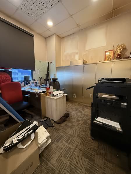 Tradehub 21, 18 Boon Lay Way, 1,350 sqft, Light Industrial (B1) For Rent, by Faith Quek, 500132868 - CommercialGuru.com.sg