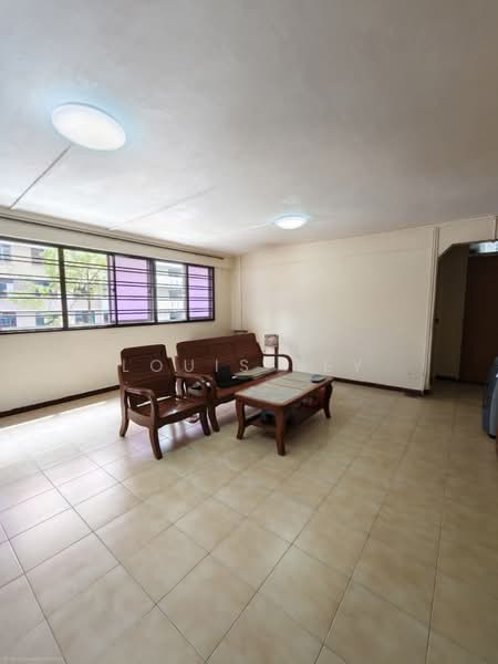 617 Hougang Avenue 8, 617 Hougang Avenue 8, 3 Bedrooms, 1,119 sqft, HDB Flat For Sale, by Louis Tey, 500132870 - Living Room - PropertyGuru.com.sg