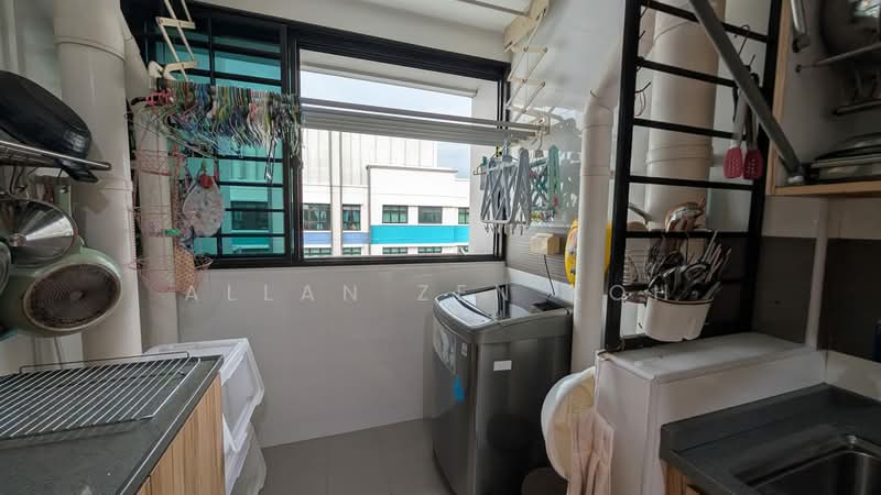 808A Choa Chu Kang Avenue 1, 808A Choa Chu Kang Avenue 1, 3 Bedrooms, 990 sqft, HDB Flat For Rent, by Allan Zen Koh, 500132873 - Balcony - PropertyGuru.com.sg
