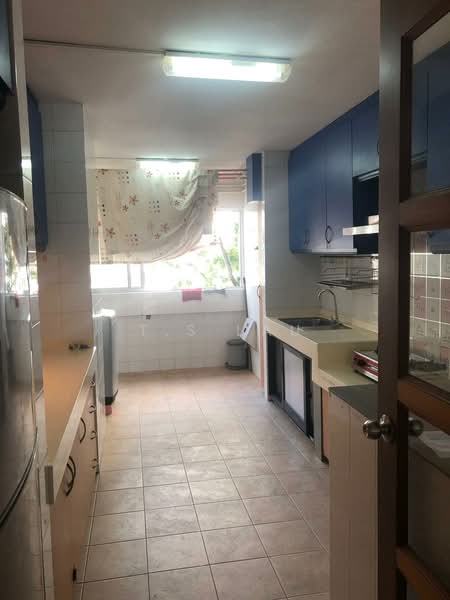 167 Woodlands Street 11, 167 Woodlands Street 11, 2 Bedrooms, 780 sqft, HDB Flat For Rent, by T.S Lau, 500132888 - Kitchen - PropertyGuru.com.sg
