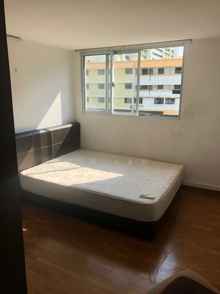 167 Woodlands Street 11, 167 Woodlands Street 11, 2 Bedrooms, 780 sqft, HDB Flat For Rent, by T.S Lau, 500132888 - Bedroom - PropertyGuru.com.sg