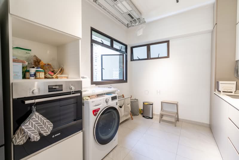 142 Lorong 2 Toa Payoh, 142 Lorong 2 Toa Payoh, 3 Bedrooms, 1,238 sqft, HDB Flat For Sale, by Perry Koh, 500132900 - Kitchen - PropertyGuru.com.sg