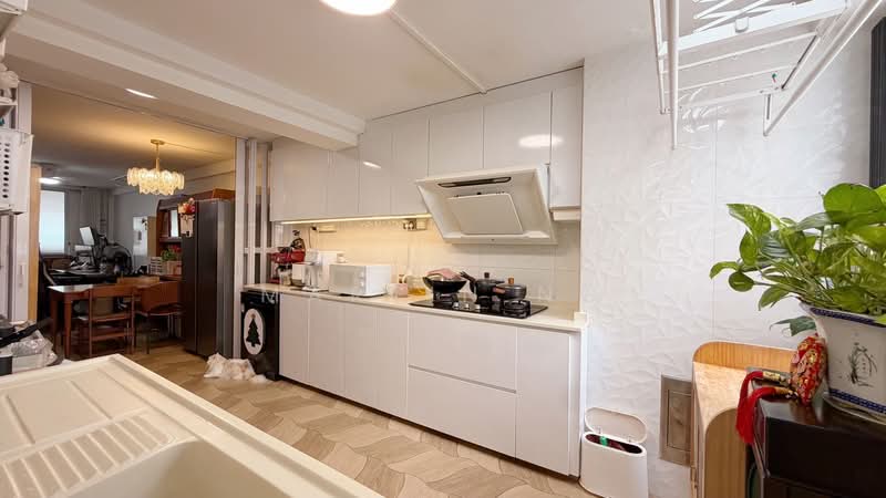 152 Mei Ling Street, 152 Mei Ling Street, 2 Bedrooms, 721 sqft, HDB Flat For Sale, by Martin Ng, 500132903 - Kitchen - PropertyGuru.com.sg