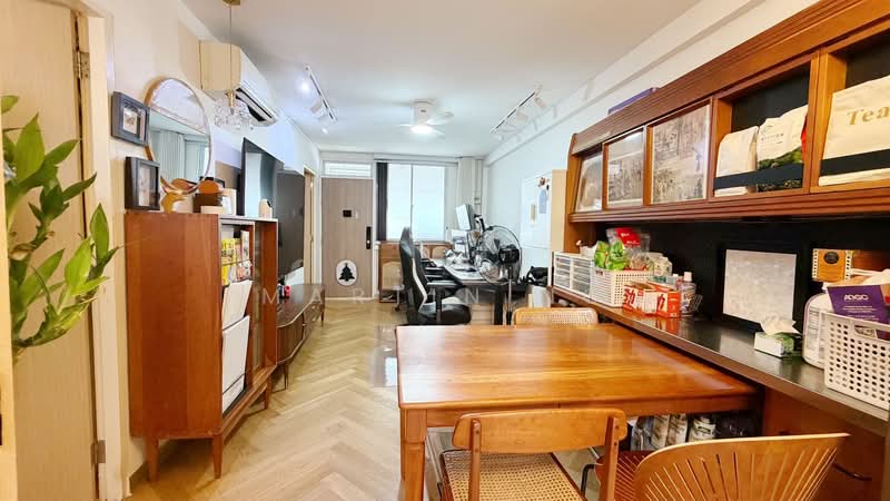 152 Mei Ling Street, 152 Mei Ling Street, 2 Bedrooms, 721 sqft, HDB Flat For Sale, by Martin Ng, 500132903 - Living Room - PropertyGuru.com.sg