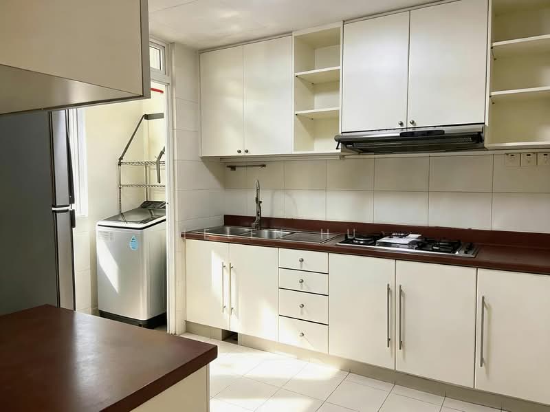 Casablanca, 21 Rosewood Drive, 3 Bedrooms, 1,119 sqft, Condominium For Rent, by Helen HU, 500132908 - Kitchen - PropertyGuru.com.sg