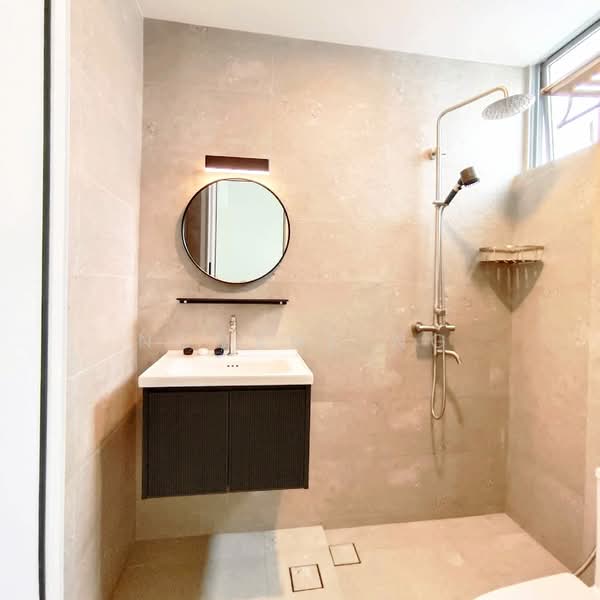 Springdale Condo, 53 Hindhede Walk, 2 Bedrooms, 925 sqft, Condominium For Sale, by Novene Ng, 500132909 - Bathroom - PropertyGuru.com.sg