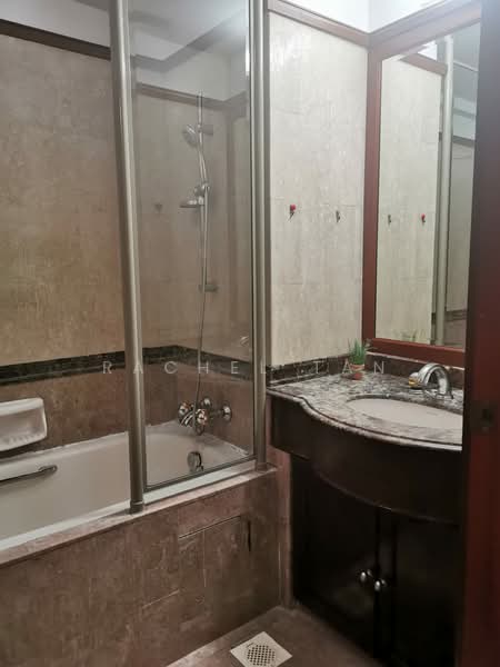 Parc Vista, 450 Corporation Road, Room Rental, 200 sqft, Condominium For Rent, by Rachel Tan, 500132911 - Bathroom - PropertyGuru.com.sg