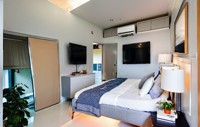 Royal Palm Mansions, 330 Pasir Panjang Road, 4 Bedrooms, 1,227 sqft, Condominium For Rent, by Ray Lim, 500132920 - Bedroom - PropertyGuru.com.sg
