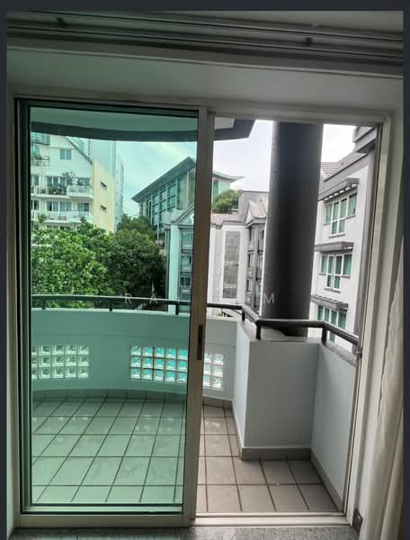 Royal Palm Mansions, 330 Pasir Panjang Road, 4 Bedrooms, 1,227 sqft, Condominium For Rent, by Ray Lim, 500132920 - Balcony - PropertyGuru.com.sg