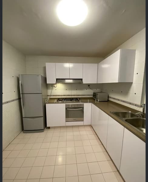 Royal Palm Mansions, 330 Pasir Panjang Road, 3 Bedrooms, 1,238 sqft, Condominium For Rent, by Ray Lim, 500132926 - Kitchen - PropertyGuru.com.sg