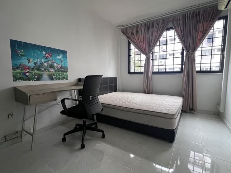 557 Hougang Street 51, 557 Hougang Street 51, 3 Bedrooms, 1,108 sqft, HDB Flat For Rent, by Karen Ching, 500132929 - Bedroom - PropertyGuru.com.sg