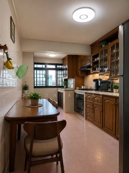 227 Lorong 8 Toa Payoh, 227 Lorong 8 Toa Payoh, 3 Bedrooms, 883 sqft, HDB Flat For Sale, by Frida Abbas, 500132936 - Kitchen - PropertyGuru.com.sg