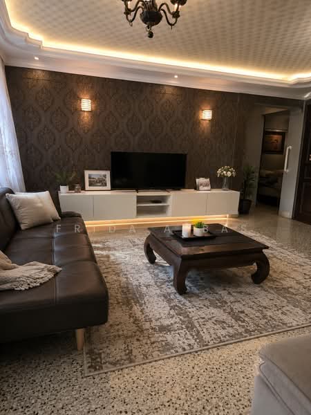 227 Lorong 8 Toa Payoh, 227 Lorong 8 Toa Payoh, 3 Bedrooms, 883 sqft, HDB Flat For Sale, by Frida Abbas, 500132936 - Living Room - PropertyGuru.com.sg