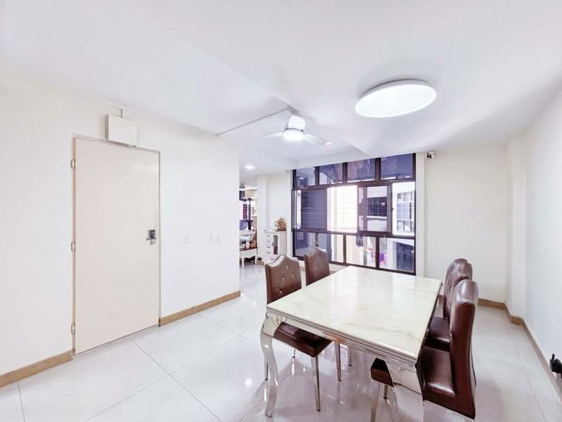 469 Segar Road, 469 Segar Road, 3 Bedrooms, 1,184 sqft, HDB Flat For Sale, by Lam Min Yi, 500132945 - Dining Room - PropertyGuru.com.sg