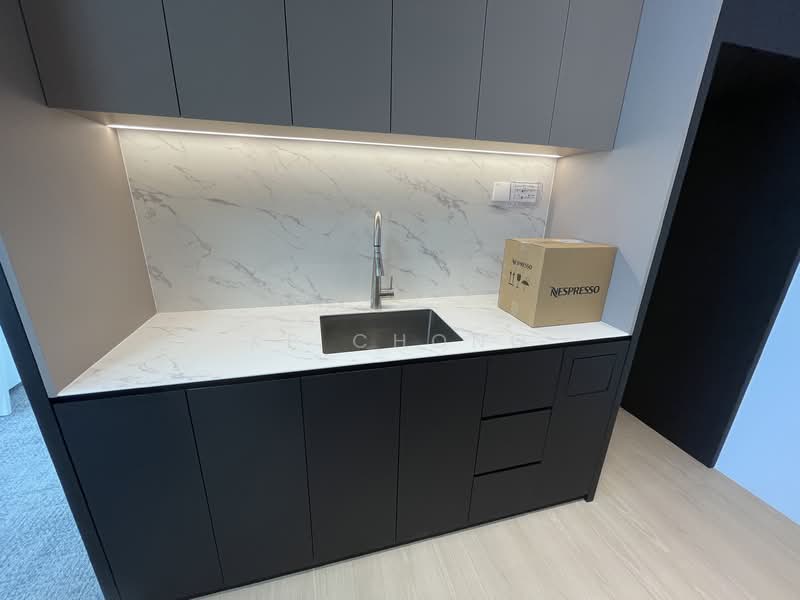 Keppel South Central, 10 Hoe Chiang Road, 1,249 sqft, Office For Rent, by KP Chong, 500132947 - Kitchen - CommercialGuru.com.sg