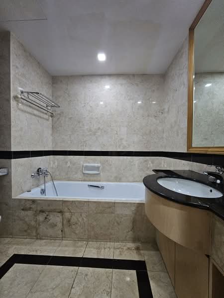 Freesia Woods, 65 Sunset Way, 3 Bedrooms, 1,733 sqft, Condominium For Sale, by Mandy Tan, 500132971 - Bathroom - PropertyGuru.com.sg