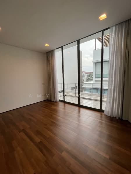Botanic garden, Modern Detached House with Pool and Lift Botanic Gardens 1km Nanyang Pri/ Raffles Girls School, 5 Bedrooms, 7,400 sqft, Detached House For Rent, by Amy Chong, 500132972 - PropertyGuru.com.sg