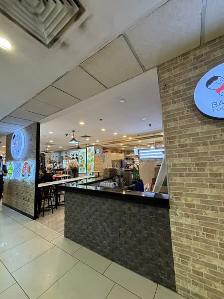 Lucky Plaza, 304 Orchard Road, 150 sqft, Mall Shop For Rent, by Amelyn Peh, 500132976 - Interior - CommercialGuru.com.sg