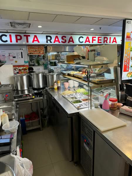 Lucky Plaza, 304 Orchard Road, 150 sqft, Mall Shop For Rent, by Amelyn Peh, 500132976 - Kitchen - CommercialGuru.com.sg