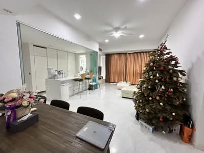 For Sale - Reflections at Keppel Bay