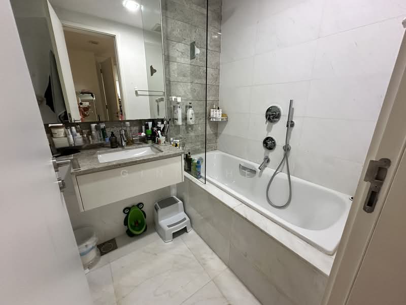 Reflections at Keppel Bay, 1 Keppel Bay View, 3 Bedrooms, 1,356 sqft, Condominium For Sale, by Gini Chew, 500132983 - Bathroom - PropertyGuru.com.sg