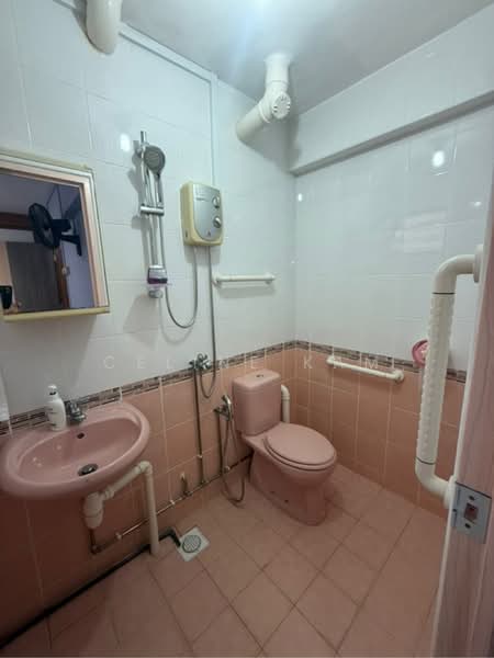 202 Yishun Street 2-, , 2 Bedrooms, 764 sqft, HDB Flat For Sale, by Celine Kam, 500133000 - PropertyGuru.com.sg