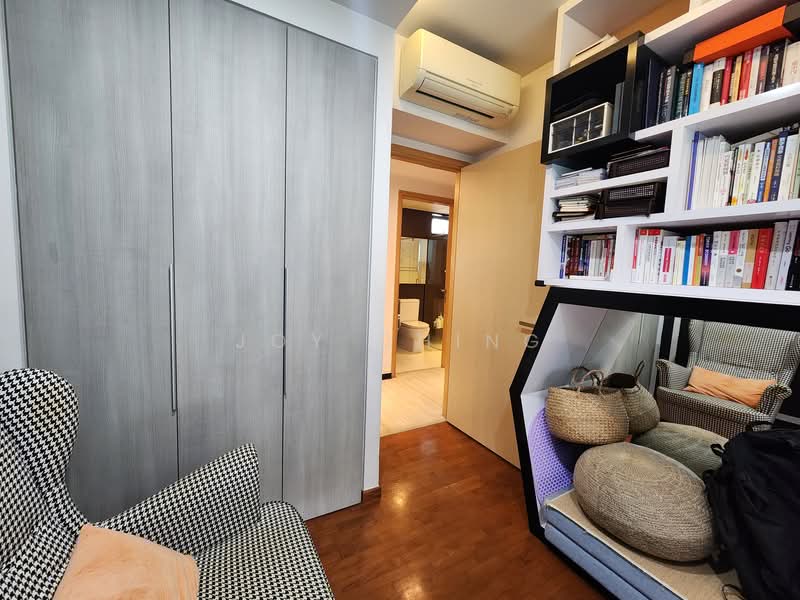 Esparina Residences, 115 Compassvale Bow, 3 Bedrooms, 1,066 sqft, Executive Condominium For Rent, by Joy Ching, 500133004 - Common bedroom 1 - PropertyGuru.com.sg