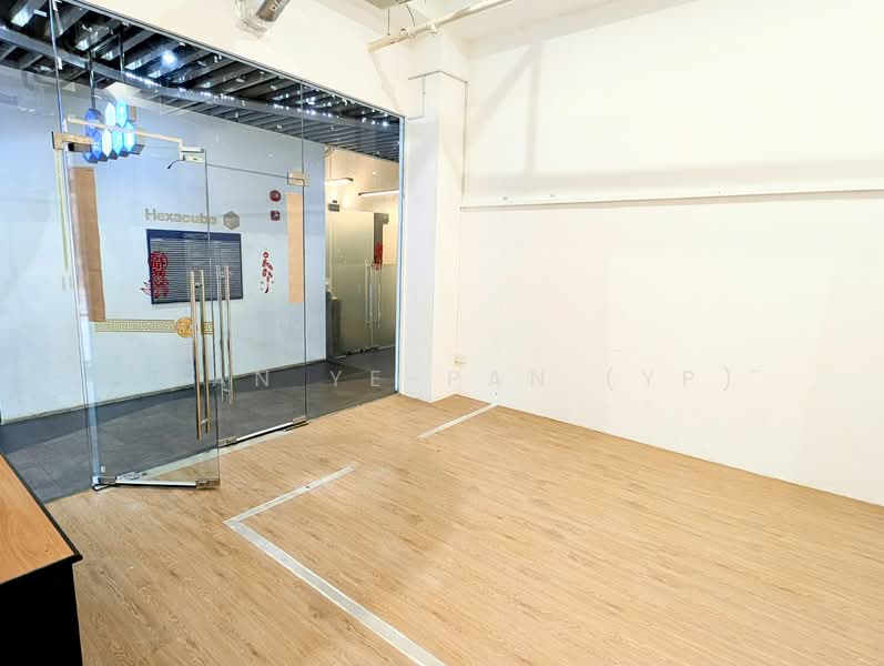 Hexacube, 160 Changi Road, 409 sqft, Mall Shop For Rent, by Chan Ye-Pan (YP), 500133010 - Interior - CommercialGuru.com.sg