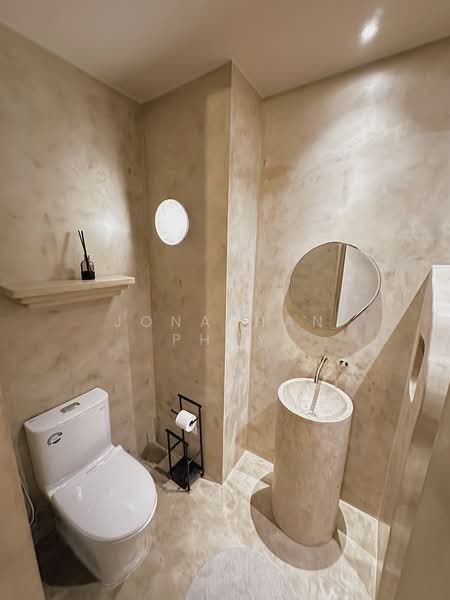 Seasons Park, 491 Yio Chu Kang Road, 2 Bedrooms, 1,442 sqft, Condominium For Sale, by Jonathan Phay, 500133013 - Bathroom - PropertyGuru.com.sg