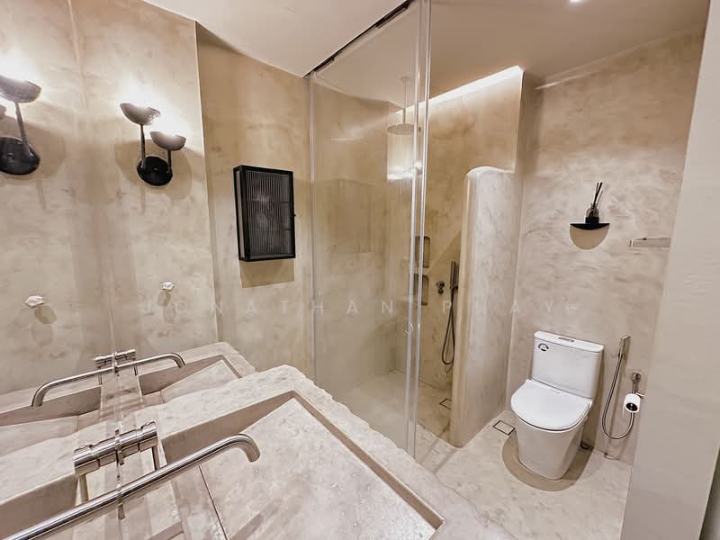 Seasons Park, 491 Yio Chu Kang Road, 2 Bedrooms, 1,442 sqft, Condominium For Sale, by Jonathan Phay, 500133013 - Bathroom - PropertyGuru.com.sg