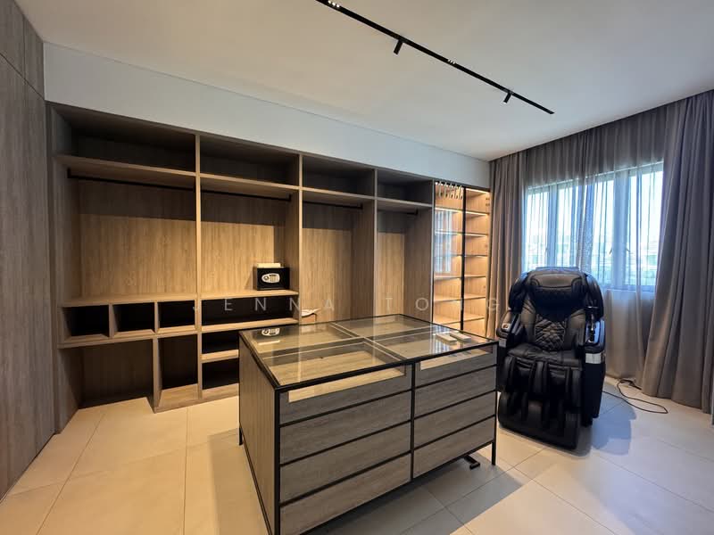 The Anchorage, 370H Alexandra Road, 4 Bedrooms, 2,088 sqft, Condominium For Rent, by Jenna Tong, 500133018 - wardrobe room  - PropertyGuru.com.sg