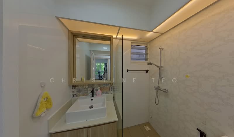 670B Edgefield Plains, 670B Edgefield Plains, 3 Bedrooms, 1,001 sqft, HDB Flat For Sale, by Christine Teo, 500133019 - Bathroom - PropertyGuru.com.sg