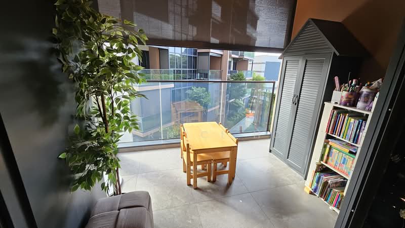 Fourth Avenue Residences, 6 Fourth Avenue, 3 Bedrooms, 1,109 sqft, Condominium For Sale, by Bernice Ho, 500133025 - Balcony - PropertyGuru.com.sg