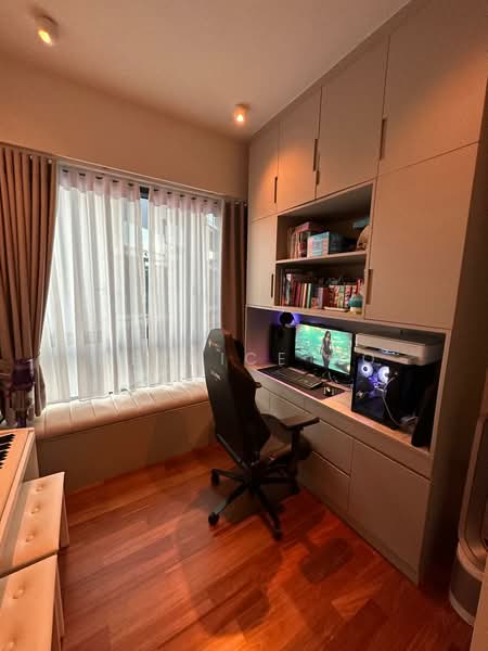 Fourth Avenue Residences, 6 Fourth Avenue, 3 Bedrooms, 1,109 sqft, Condominium For Sale, by Bernice Ho, 500133025 - Study - PropertyGuru.com.sg