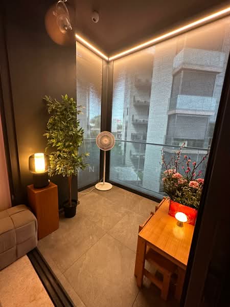Fourth Avenue Residences, 6 Fourth Avenue, 3 Bedrooms, 1,109 sqft, Condominium For Sale, by Bernice Ho, 500133025 - Balcony - PropertyGuru.com.sg