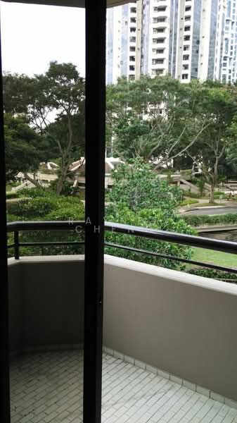 Bayshore Park, 62 Bayshore Road, 2 Bedrooms, 936 sqft, Condominium For Sale, by Rayner Cheng, 500133032 - Balcony - PropertyGuru.com.sg